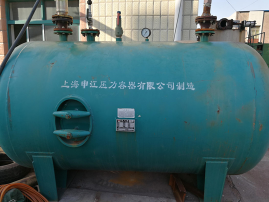 儲氣罐
